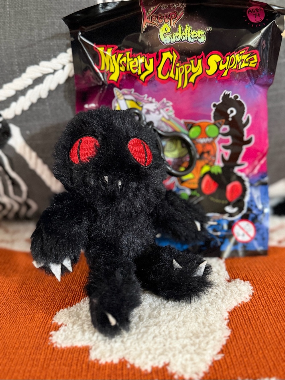 Gus Fink Kreepy Cuddles Mystery Clippy Suprize